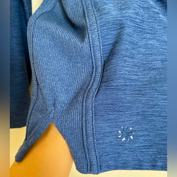 ATHLETA Girl T-shirt with long sleeves size L (12) - Picture 3 of 6